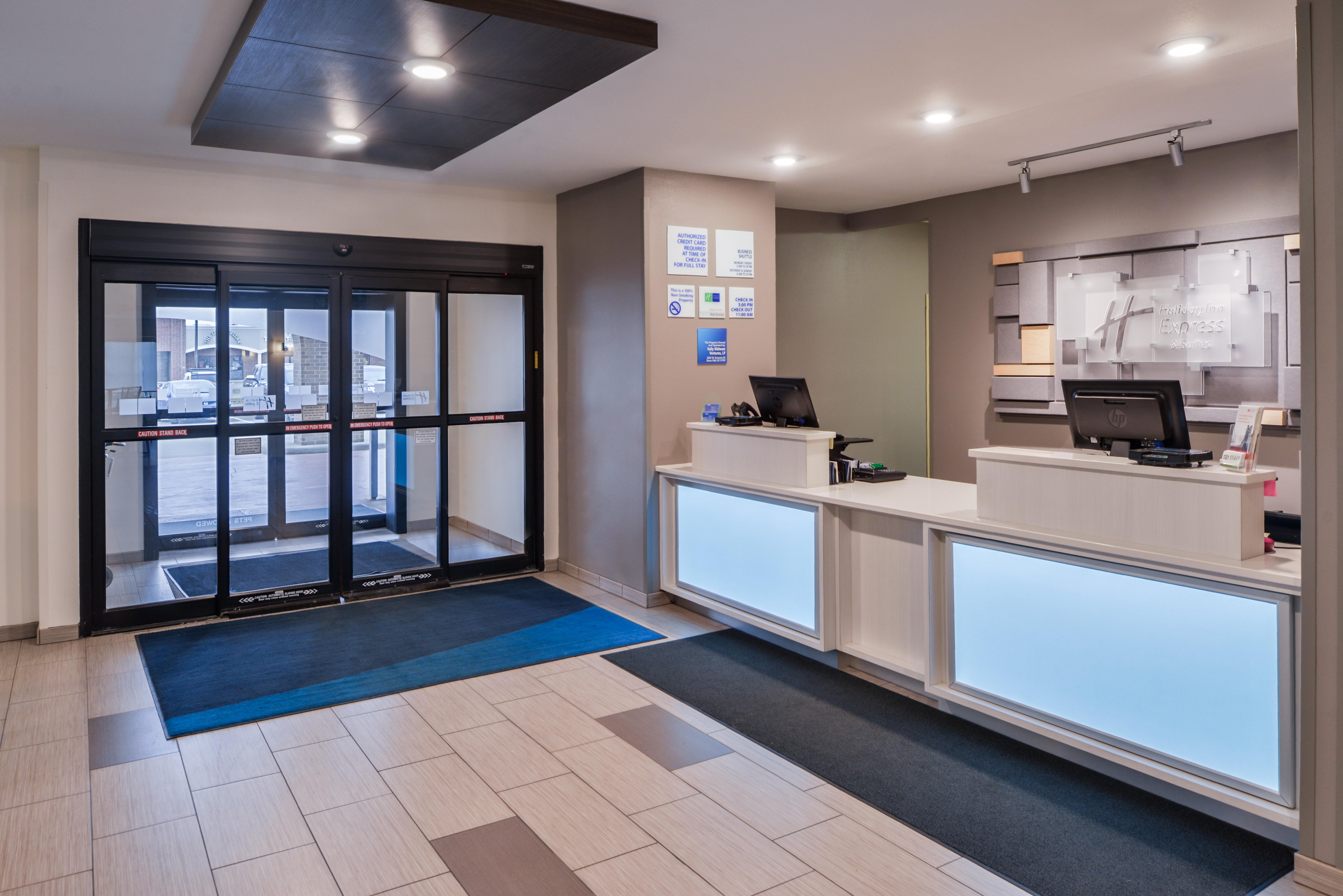 Holiday Inn Express Hotel & Suites Sioux Falls At Empire Mall By Ihg מראה חיצוני תמונה