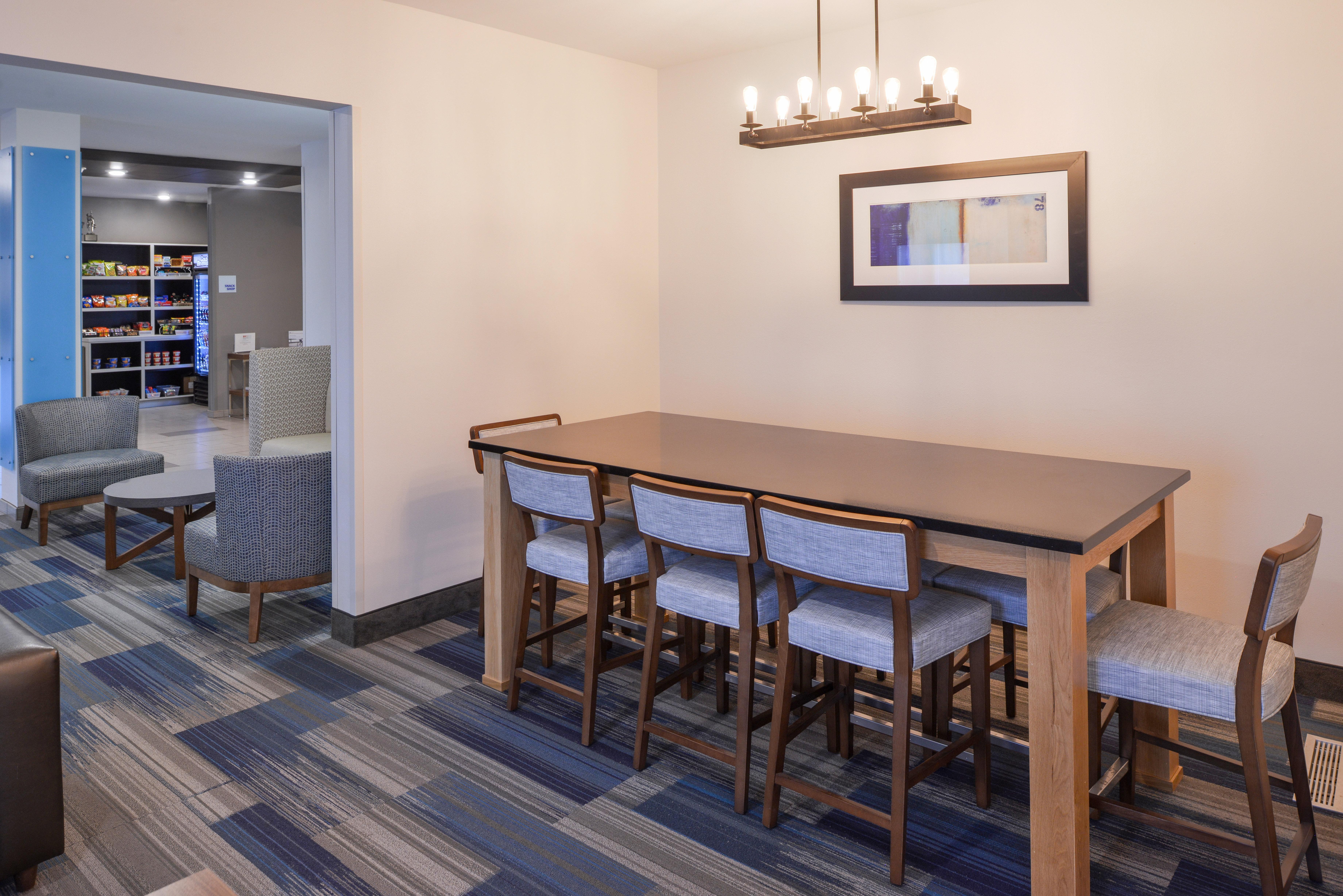 Holiday Inn Express Hotel & Suites Sioux Falls At Empire Mall By Ihg מראה חיצוני תמונה