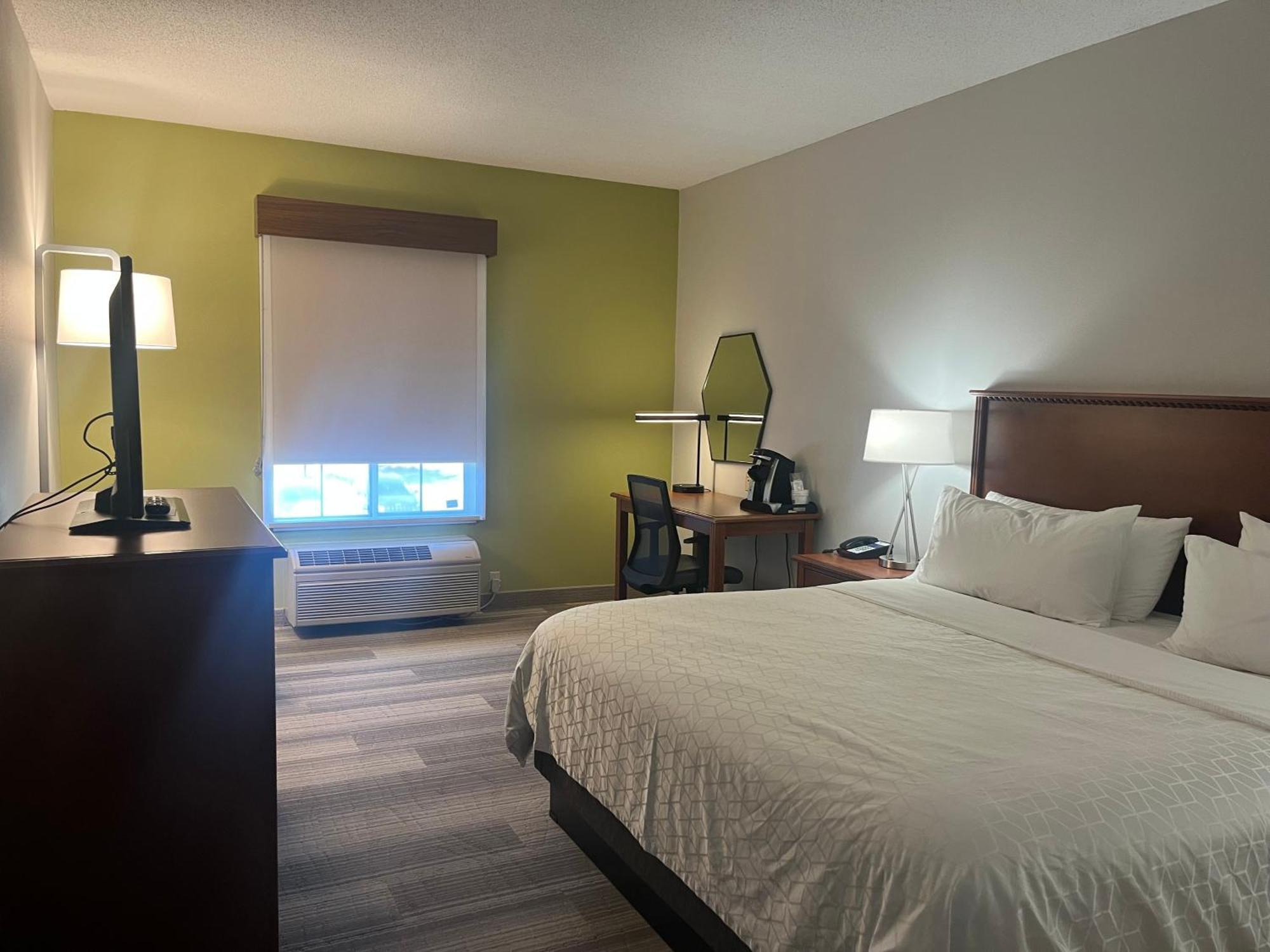 Holiday Inn Express Hotel & Suites Sioux Falls At Empire Mall By Ihg מראה חיצוני תמונה